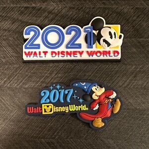 Disney magnet set - Blue, Red, Yellow, Black